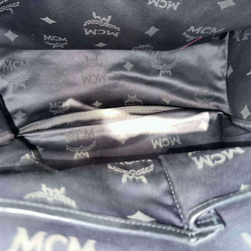 Mcm Women Pre-Loved Bag Very Good Condition - Picture 6 of 6